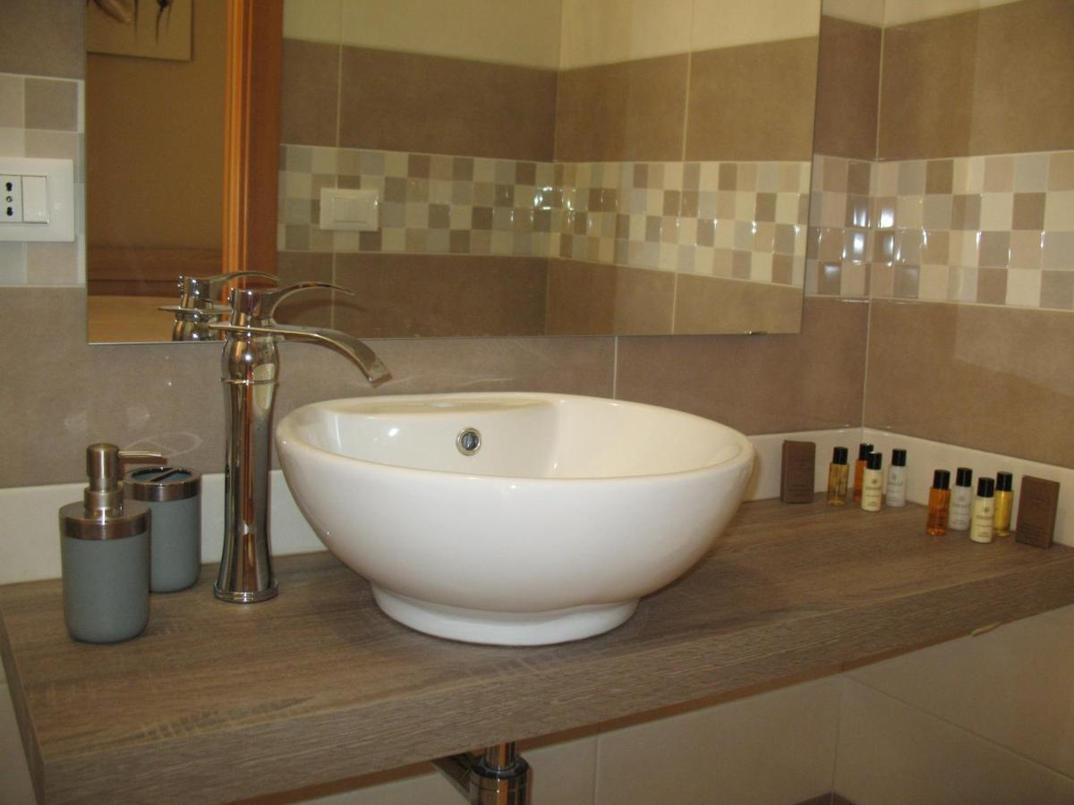 Bed&Bed Tommaso Fazzello Only Rooms Taormina Bagian luar foto