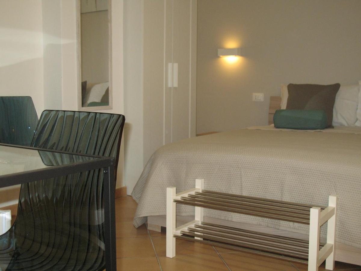 Bed&Bed Tommaso Fazzello Only Rooms Taormina Bagian luar foto