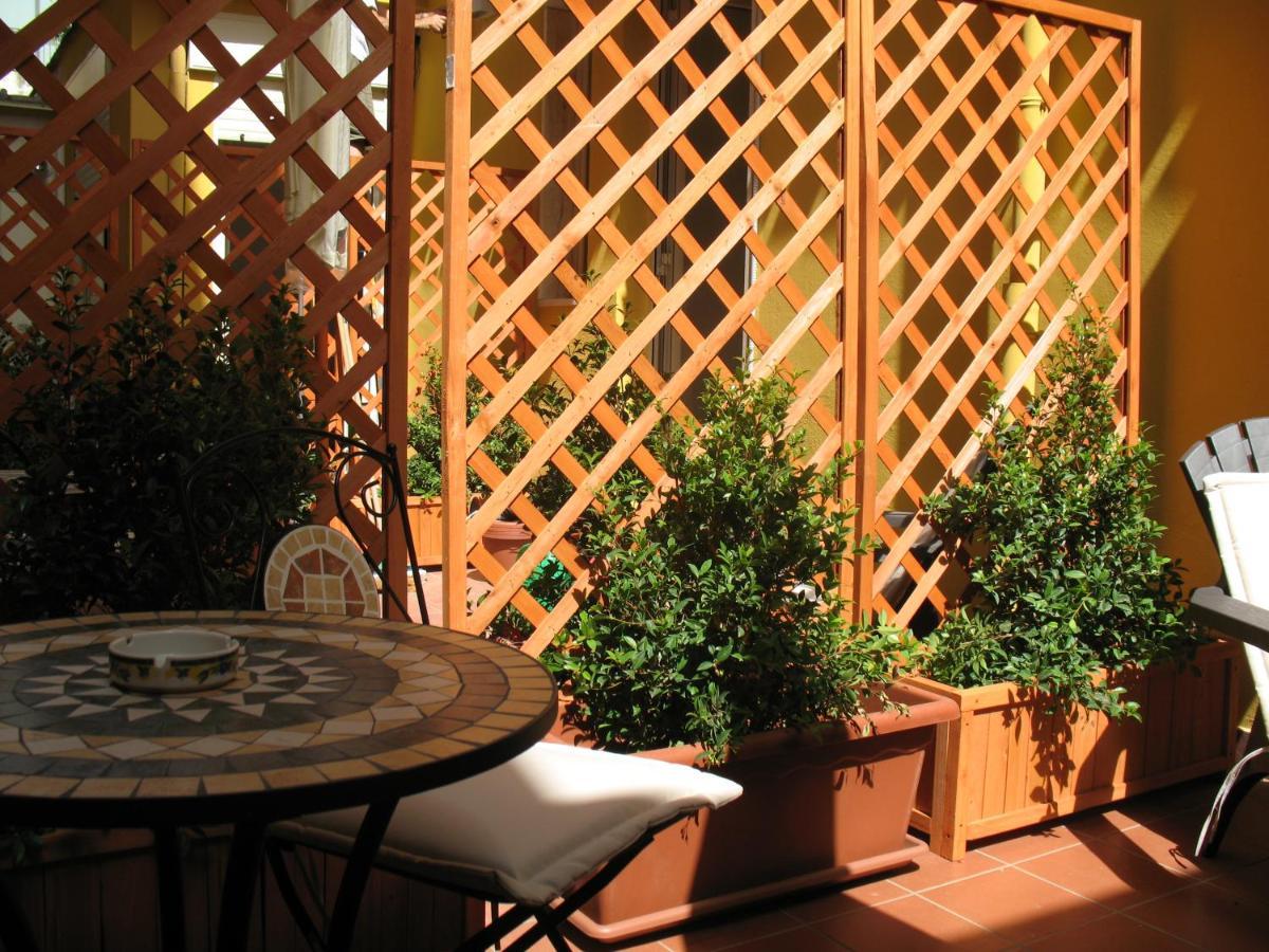 Bed&Bed Tommaso Fazzello Only Rooms Taormina Bagian luar foto