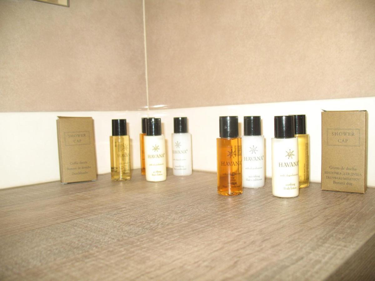 Bed&Bed Tommaso Fazzello Only Rooms Taormina Bagian luar foto